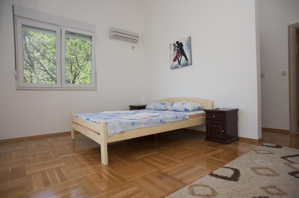 Apartments Villa Simonovic Petrovac Exterior photo